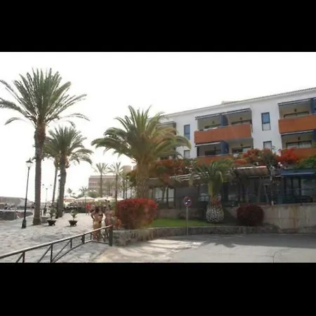 Merlin Apartment *